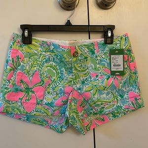 Lilly Pulitzer Walsh short size 2